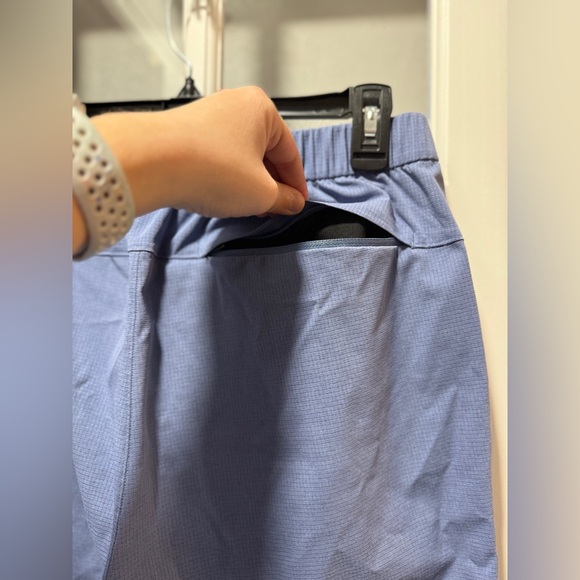 Lululemon ABC WovenAir Pull-On Pant - Picture 14 of 16